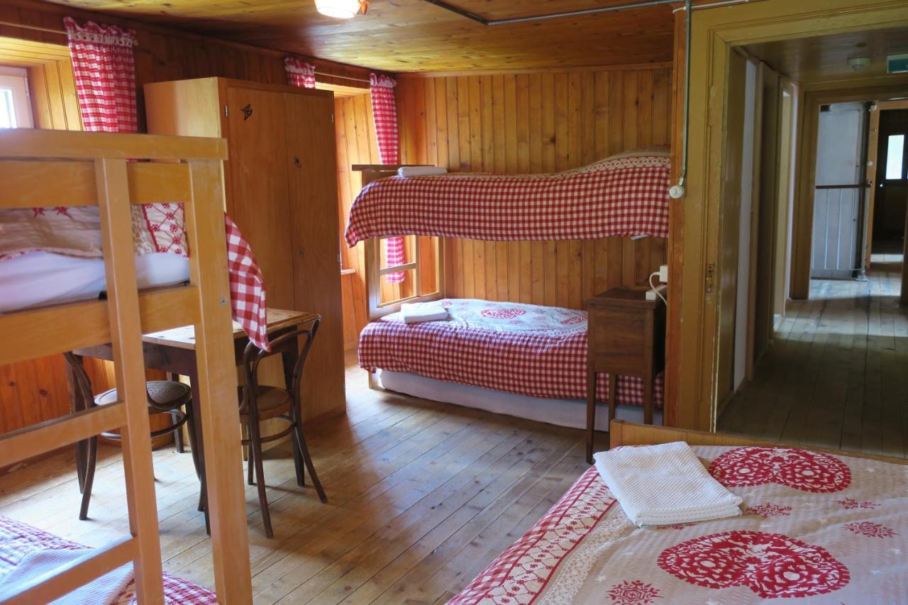 Edelweiss Mountain Guest House - 1 Hour Hike Up From Zermatt Station - On Hiking Trail - No Transport 외부 사진
