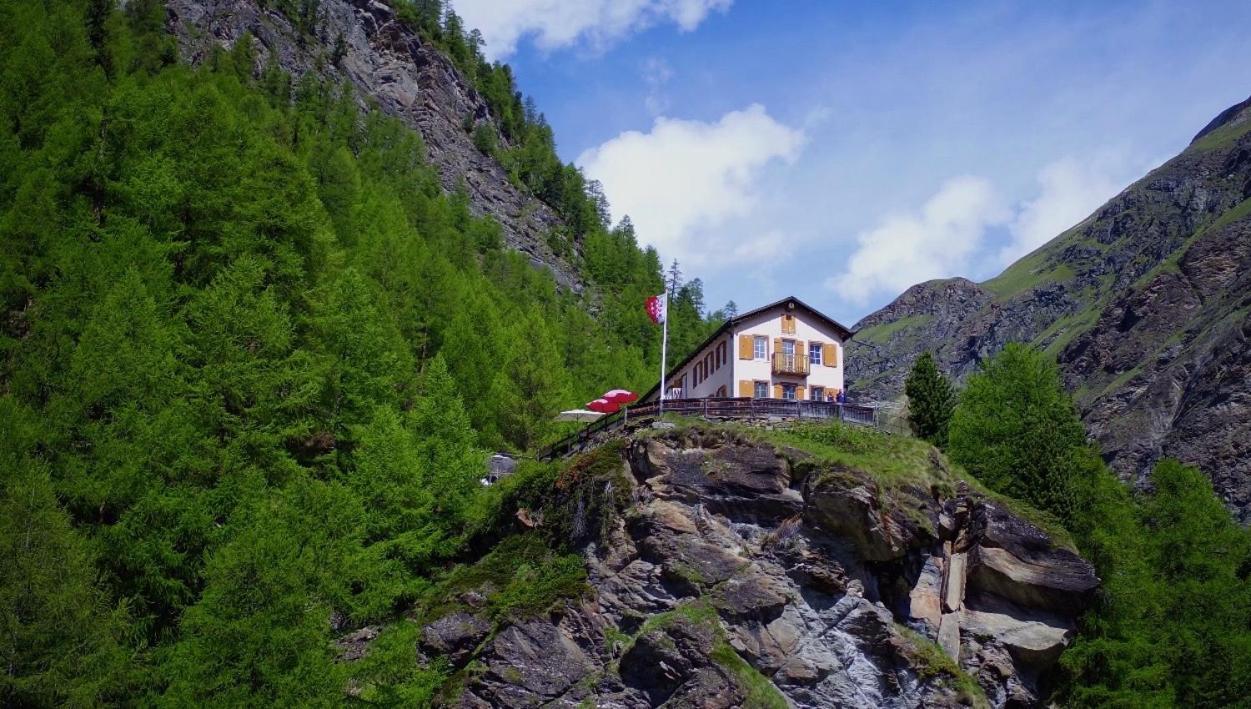 Edelweiss Mountain Guest House - 1 Hour Hike Up From Zermatt Station - On Hiking Trail - No Transport 외부 사진